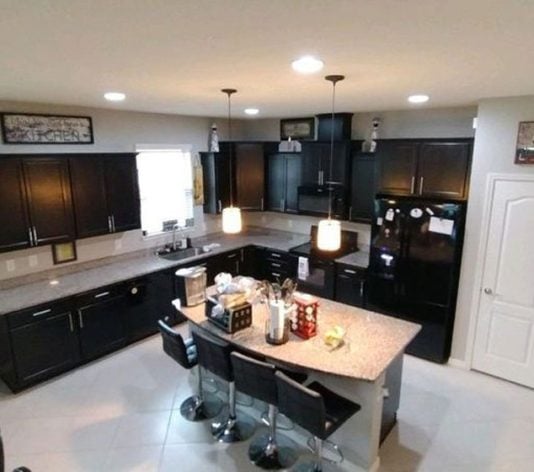 before cabinet refinishing in Ruskin, FL