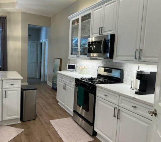 white cabinets in Wesley Chapel kitchen